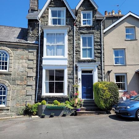 Afallon Townhouse Gwynedd Room Dolgellau Exterior photo